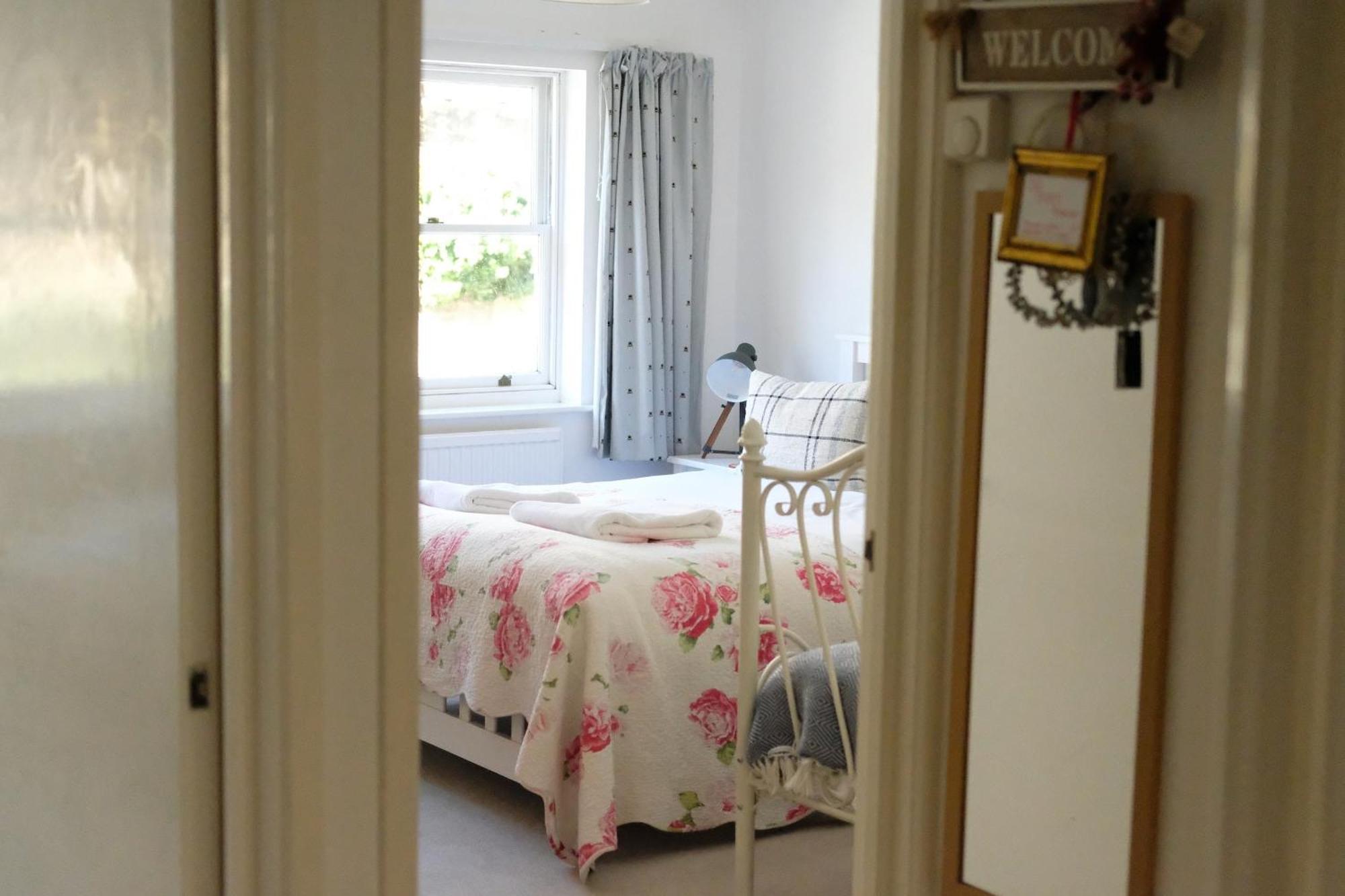 Spacious City Centre Apartment Bath Eksteriør bilde
